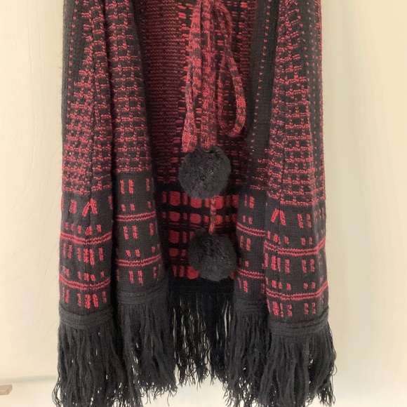 BCBGMaxAzria Wrap With Pom Pom Ties Fringe Size Large - Picture 5 of 13